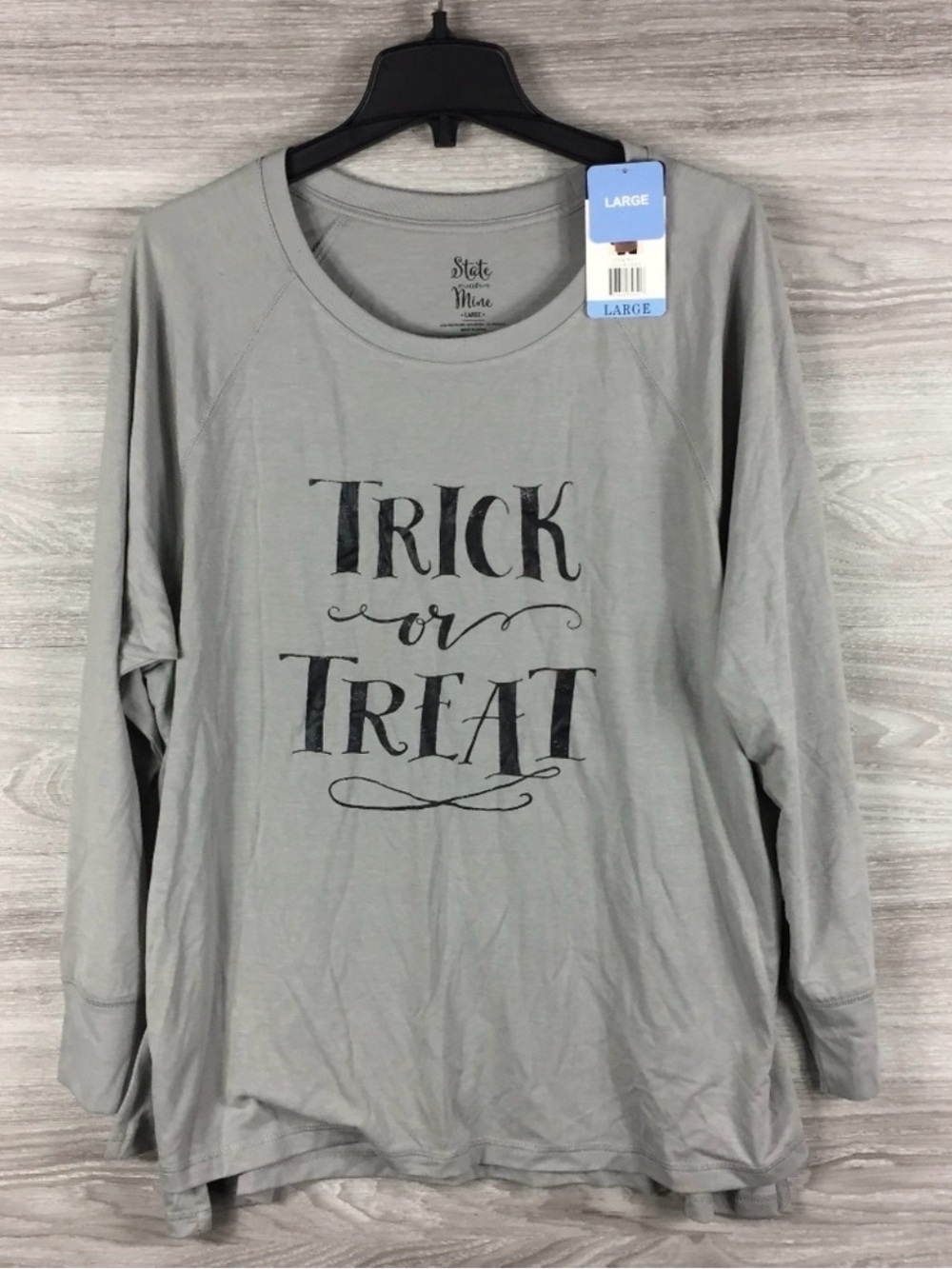 State of Mine gray long sleeve round neck trick or treat logo top size XL